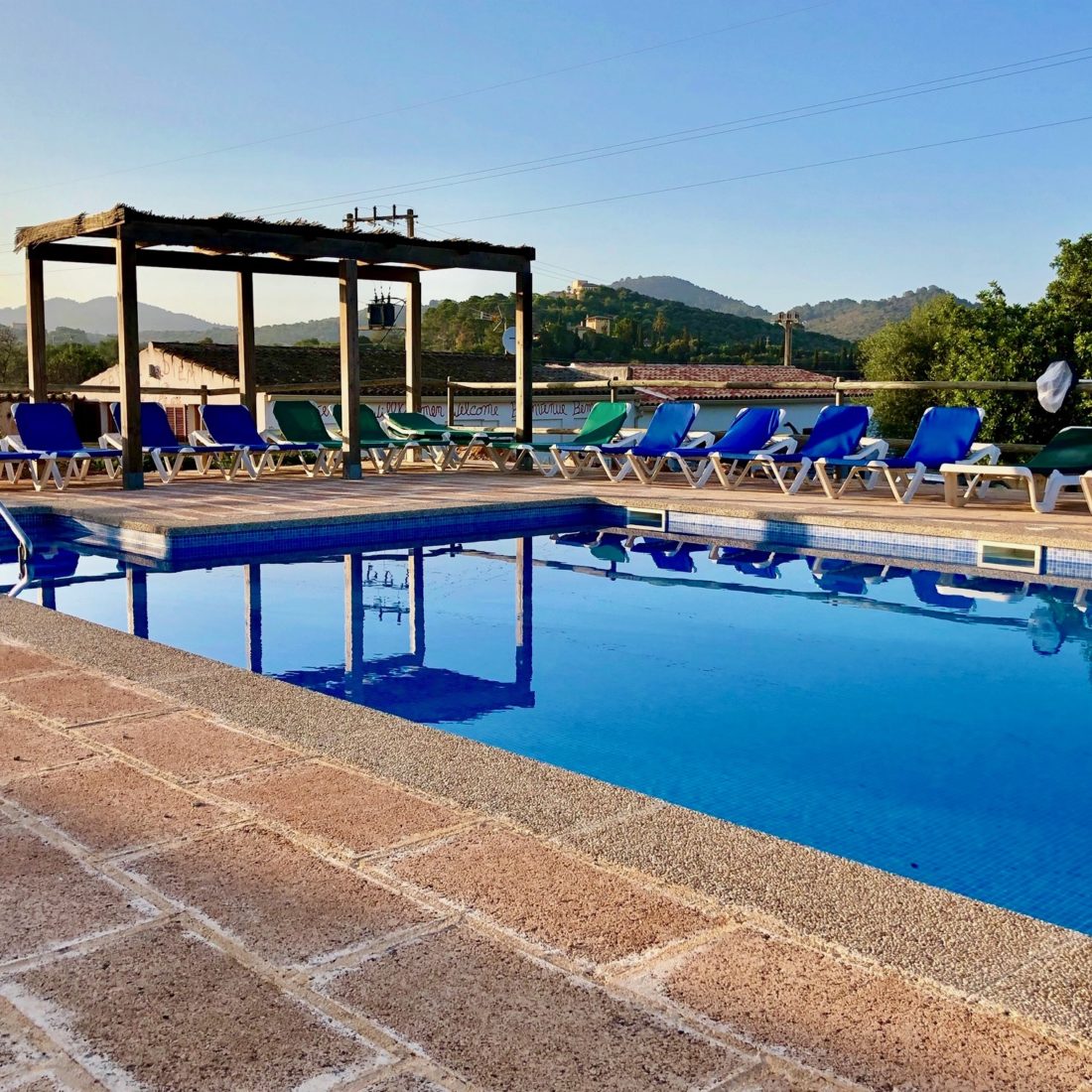 Barrierefreier Pool auf Finca für bis zu 11 Personen auf Mallorca